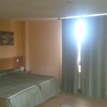 מלון Santuario Urkiola - Lagunetxea 3*