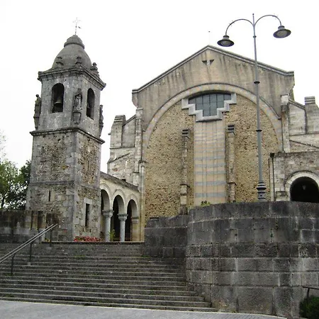 מלון Santuario Urkiola - Lagunetxea 3*