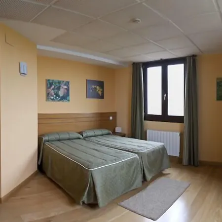 Santuario Urkiola - Lagunetxea Hotel Abadino